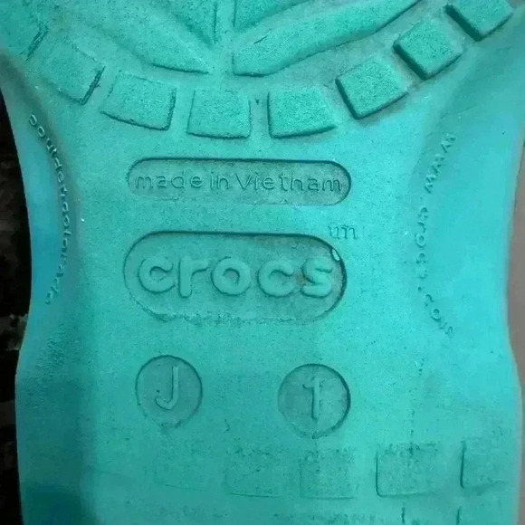 Girls Lisa Frank Crocs- size 1 - Picture 5 of 5